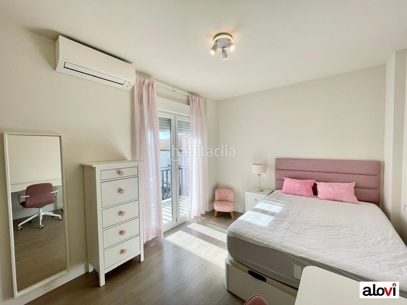 Foto 8e8c87db-b595-44ef-a57c-6869e896eff2. Alquiler casa espectacular vivienda con piscina privada en exclusiva zona residencial en Ogíjares