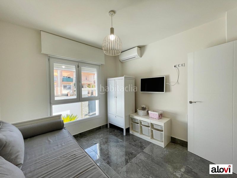 Foto a5f9fda3-dd72-400f-9263-c2925e449057. Alquiler casa espectacular vivienda con piscina privada en exclusiva zona residencial en Ogíjares