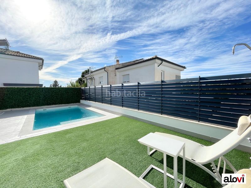 Foto bc9300d3-0eec-4264-891b-75516e51976c. Alquiler casa espectacular vivienda con piscina privada en exclusiva zona residencial en Ogíjares