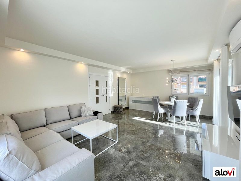 Foto c6ea7b4d-94e9-4fdd-8bbf-e209d39baabf. Alquiler casa espectacular vivienda con piscina privada en exclusiva zona residencial en Ogíjares