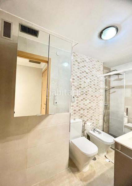 Foto 20fd7cbe-d852-4b86-89e2-f873f71df5c9. Miete etagenwohnung mit heizung in San Matías - Realejo Granada