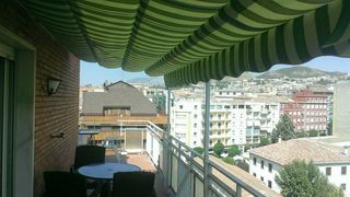Rent Flat in Camino de Ronda. Ático en alquiler 4 dormitorios ideal estudiantes