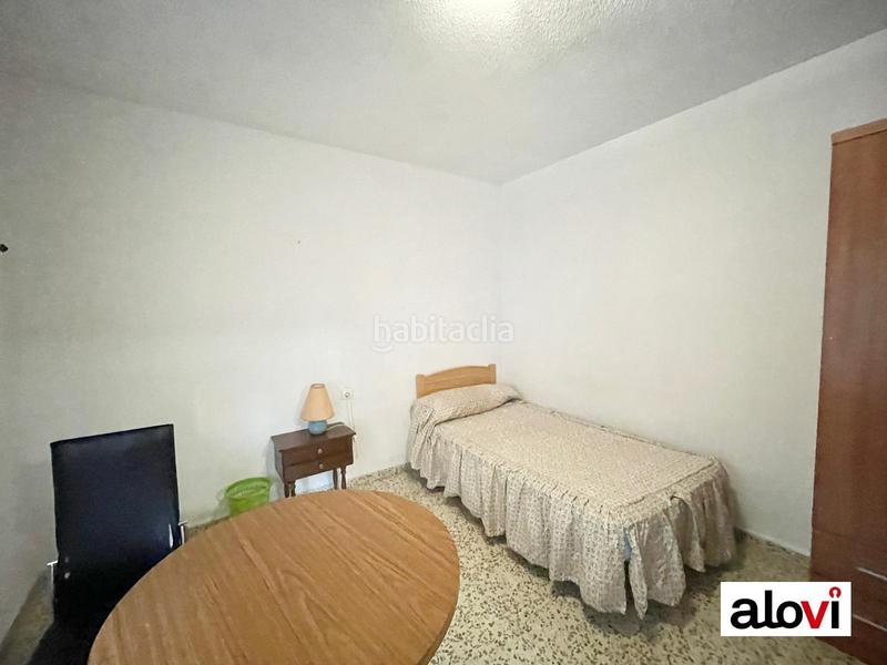 Foto cb4efee0-6e54-430d-9c97-925c44a10b88. Rent flat in Pajaritos Granada