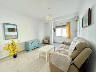 Location Appartement à Barrio de Zaidín. Pisazo reformado cerca de palacio de congresos !