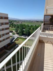 Location Appartement à Rosaleda - Juventud. Ático de 2 dormitorios ideal trabajadores y estudiantes, en urba