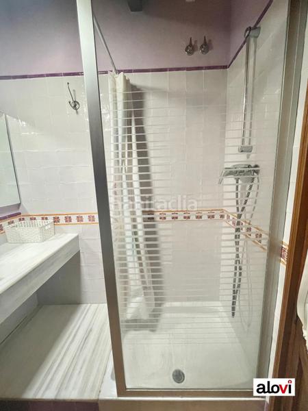 Foto 7a64abd9-8699-4f97-9069-1f935e411e95. Alquiler estudio exclusivo ático en zona realejo en Granada