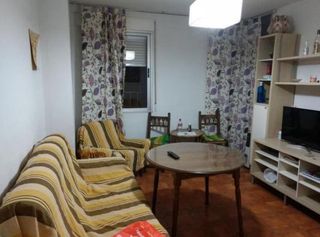 Lloguer Pis a Plaza de Toros. Piso de 3 habitaciones en plaza de toros, para estudiantes!