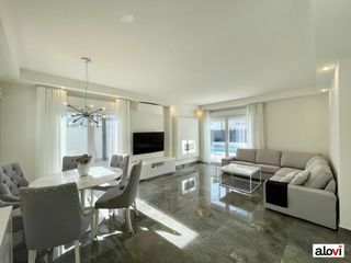 Lloguer Casa a Ogíjares. Espectacular vivienda con piscina privada en exclusiva zona resi