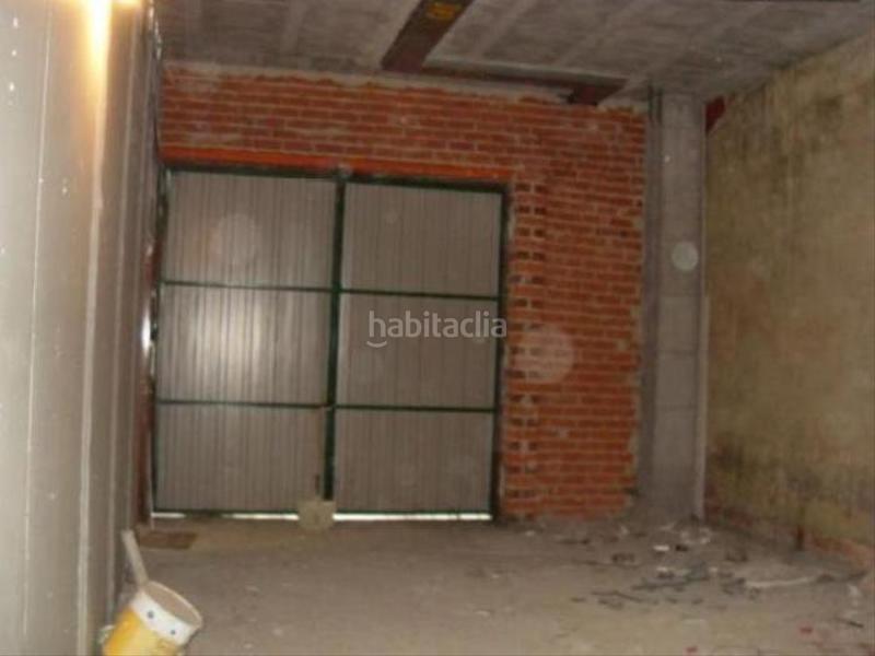 Foto b83827a0-433f-441f-a8cc-50ec31a92869. Local comercial a calle gervasio ramos 4 a Sama Langreo
