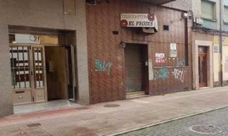 Local commercial à Calle covadonga 21. Venta de bar en mieres