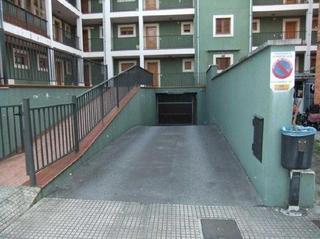 Parking voiture à Calle josé álvarez rodríguez 5. Venta de plazas en muros de nalon