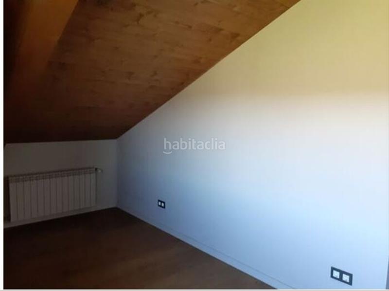 Foto f483d5b6-ac25-443f-a1a5-798eac266935. Casale con camino parcheggio piscina in Salas