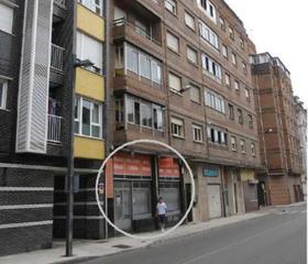 Local Comercial a Avenida oviedo 26. Venta de local en el entrego