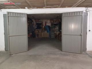 Aparcament cotxe a Pozoblanco. Cochera cerrada en venta