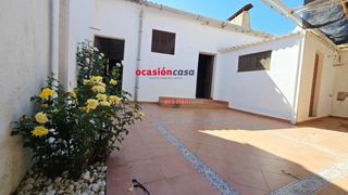 Casa in Pedroche. Casa de dos plantas en pedroche