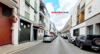 Aparcament cotxe a Pozoblanco. Cochera cerrada para 2 vehiculos