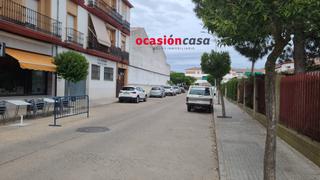 Aparcament cotxe a Pozoblanco. Se vende yo se alquila cochera cerrada