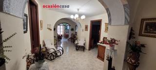 Maison à Pozoblanco. Casa en venta con tejado nuevo
