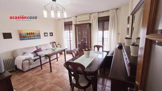 Appartement à Pozoblanco. Casa de 3 plantas a 5 minutos del centro
