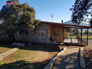 Chalet in Santa Eufemia. Parcela con chalets en plena naturaleza