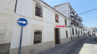 Maison à Pozoblanco. Casa con patio en venta