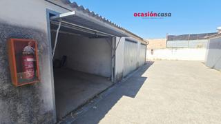 Aparcament cotxe a Pozoblanco. Cochera cerrada en venta