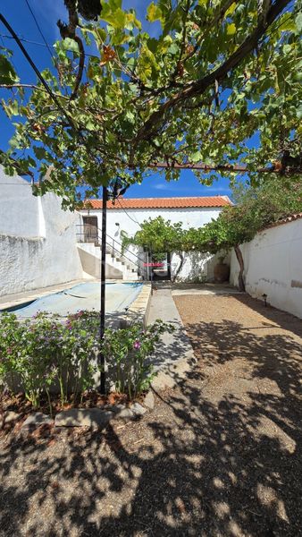 Foto 88c7942d-85c9-480c-961b-49f875728a7c. Casa amb aparcament a Torrecampo