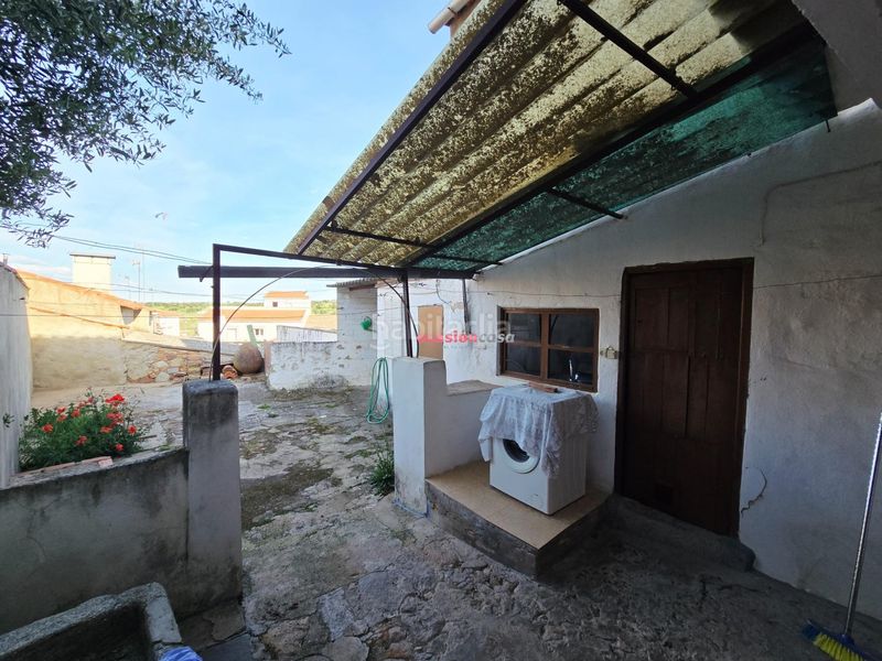 Foto 0e2882e4-7370-4e6d-8140-c4cbaeae7ba6. Casa  en venta en Pedroche