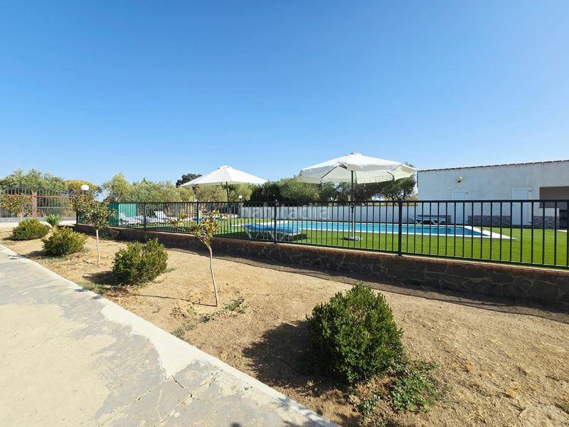 Foto b65f318c-5ff9-4272-85ac-c31ee4a68122. Chalet en exclusiva! en Añora