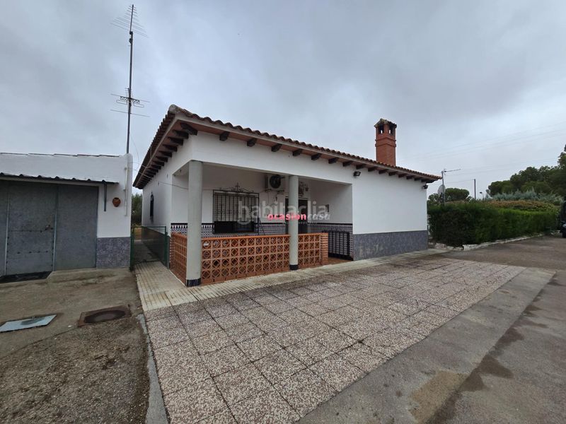 Foto e4f3593d-712b-4cd8-ba2f-d82c899143c5. Xalet amb aparcament piscina a Alcaracejos