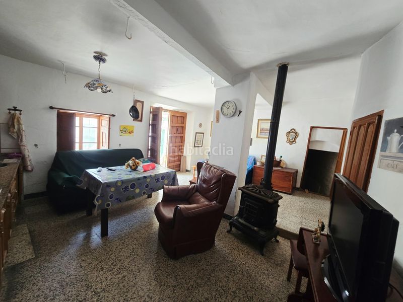 Foto 46a2f550-192e-4288-912e-3c58ff7c6873. Casa amb calefacció a Pedroche