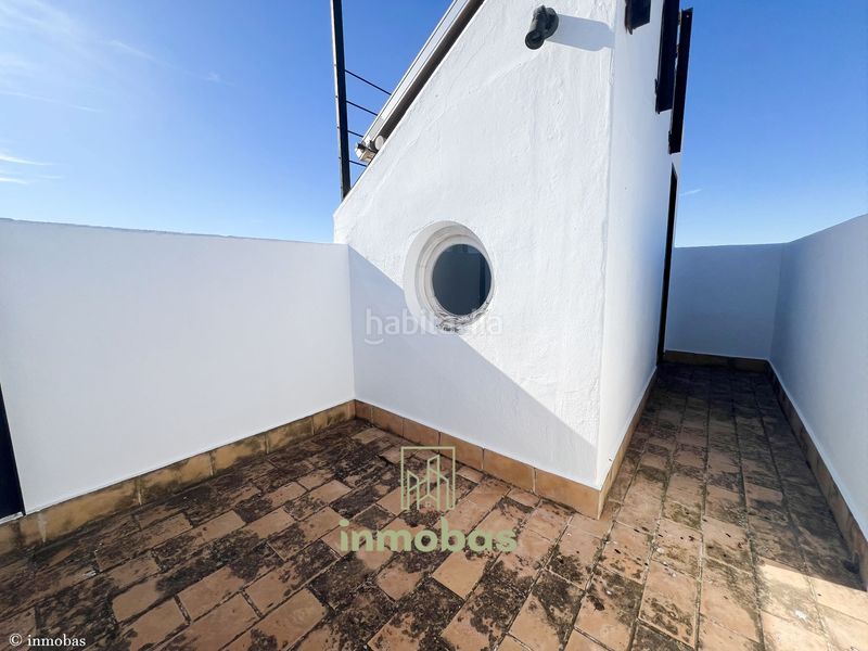 Foto d7fe2824-f30a-4a3b-addf-841bdc3a8cbc. Casa amb calefacció aparcament a Casco Antiguo Badajoz