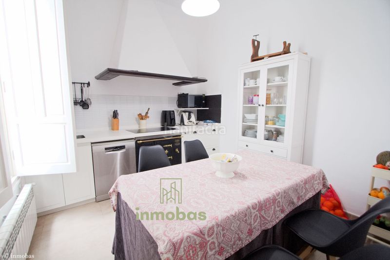 Foto eb83d123-f998-4726-9d79-c03a3a39f4f5. Casa amb calefacció aparcament a Casco Antiguo Badajoz