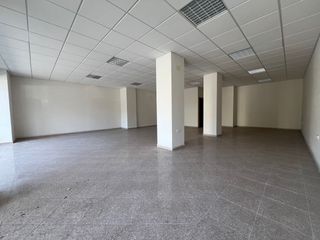 Lloguer Local Comercial a Valdepasillas - La Paz - Huerta Rosales. Local en valdepasillas