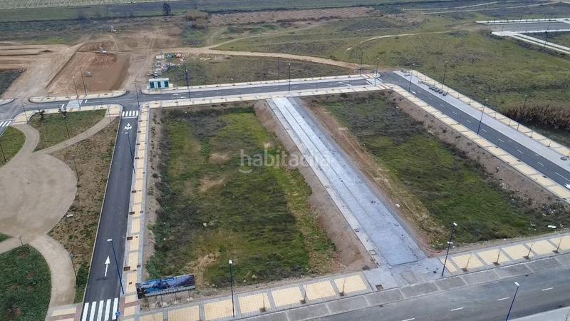 Foto 2aef0209-f446-4938-b13f-ba67539b8138. Terrain résidentiel dans Avenida Elvas Badajoz