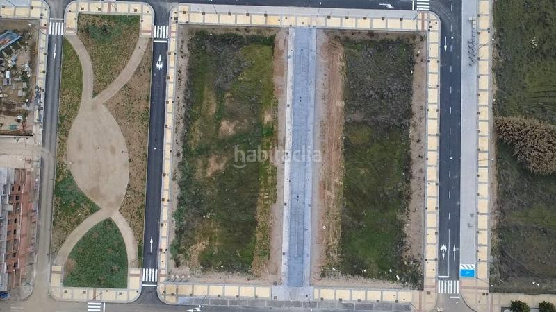 Foto d052ff67-af6c-418e-9f7a-c8bf0e903c06. Terrain résidentiel dans Avenida Elvas Badajoz