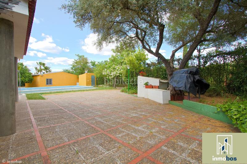 Foto 2d0a202f-6f43-4b16-9df8-9c10d4f2669a. Casa en las golondrinas parcela con la mejor ubicación del mercado en Badajoz