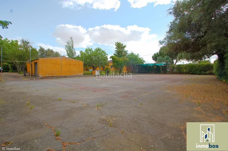 Foto 5688a9b5-38af-4ead-aa7c-00729110f9a8. Casa en las golondrinas parcela con la mejor ubicación del mercado en Badajoz