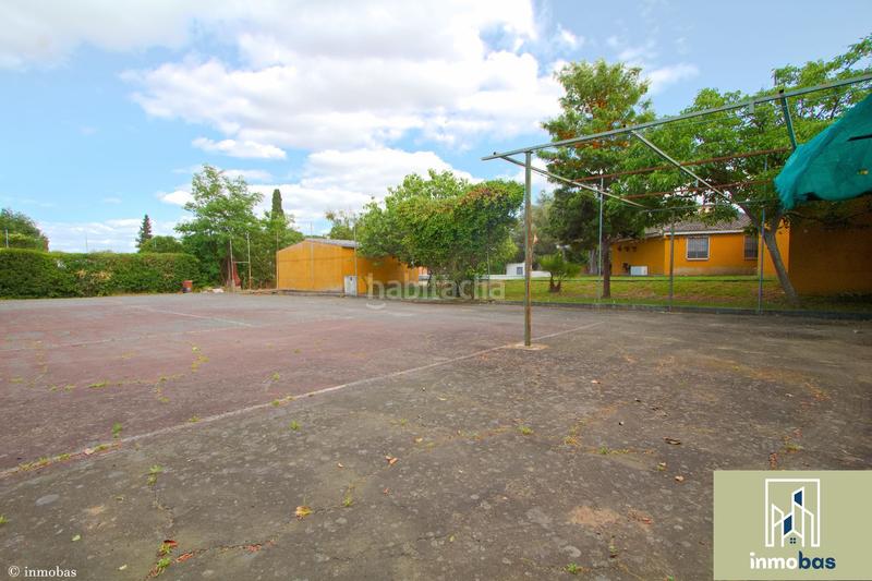 Foto bb81c3c8-8650-4358-b761-3015601ddee6. Casa en las golondrinas parcela con la mejor ubicación del mercado en Badajoz