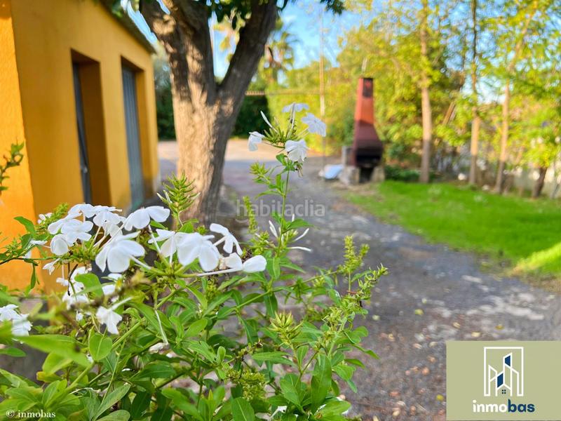 Foto bd35a3d6-aa49-4d81-97be-05ade49d1f48. Casa en las golondrinas parcela con la mejor ubicación del mercado en Badajoz
