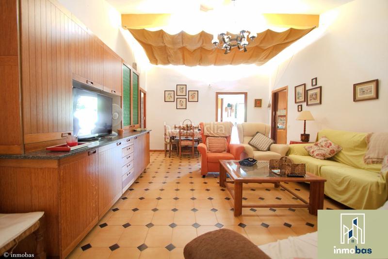 Foto d1b1cb4a-edad-4240-b0ee-d411a110217f. Casa en las golondrinas parcela con la mejor ubicación del mercado en Badajoz
