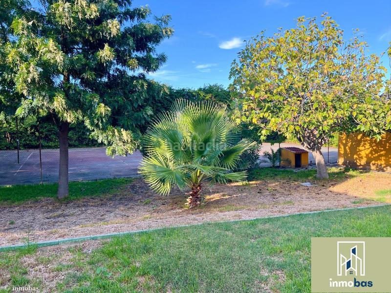 Foto ff06155f-235e-481f-8f2d-0a18c3764522. Casa en las golondrinas parcela con la mejor ubicación del mercado en Badajoz