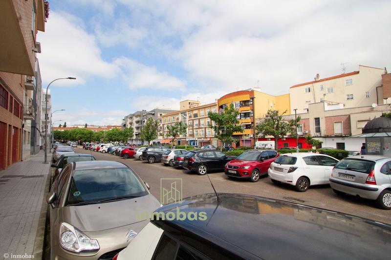 Foto 4bebdb89-c452-42b1-ac1a-47ea7cfb1b69. Local comercial oportunidad en Pardaleras en Pardaleras Badajoz