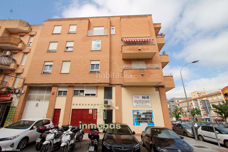 Foto bc234337-0c21-4bd6-97c3-27d9eeff69f7. Local comercial oportunidad en Pardaleras en Pardaleras Badajoz