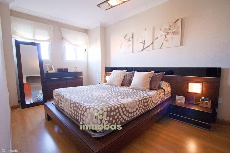 Foto 2eee357b-0b56-4cc9-86f0-752db5508d23. Ático  dúplex con terraza y vistas panorámicas en Ciudad Jardín en Badajoz