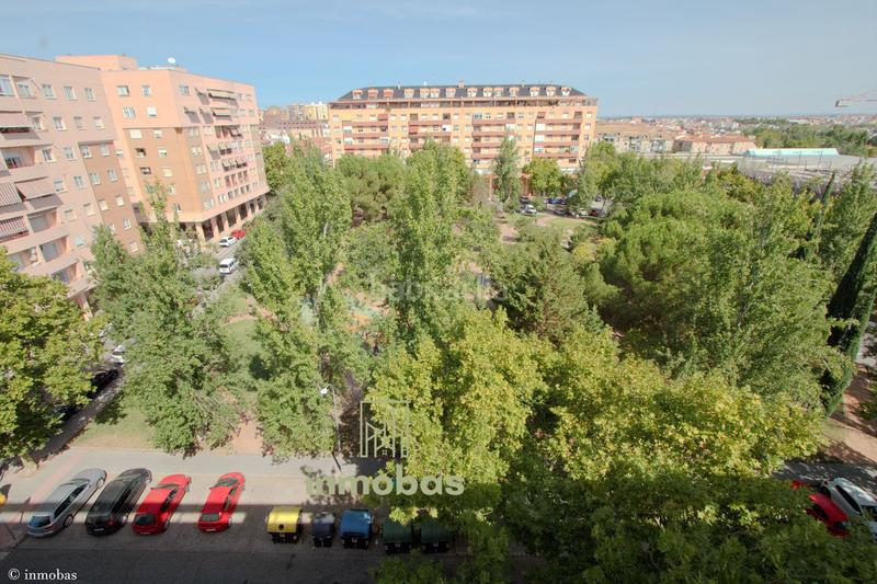 Foto 2f8147a9-9da5-4b04-b06a-e921731bedb5. Àtic a Ciudad Jardín Badajoz