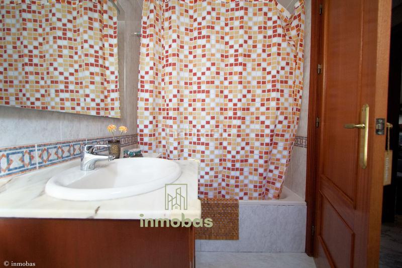 Foto 70c8147c-c02a-4545-b302-bd2cea5640f4. Ático  dúplex con terraza y vistas panorámicas en Ciudad Jardín en Badajoz