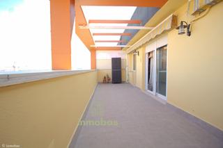 Àtic  Trebol. Ático dúplex con terraza y vistas panorámicas en ciudad jardín