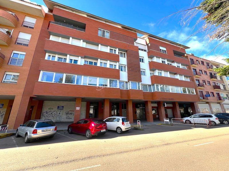 Foto 11777c0d-3748-44d4-9119-98062bff95cc. Aparcament cotxe a Valdepasillas - La Paz - Huerta Rosales Badajoz