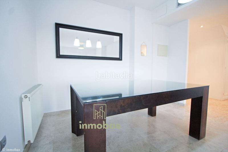 Foto 1c8df11f-f75f-49c2-8abb-cd3f00b2fef0. Attico con riscaldamento in Avenida Elvas Badajoz